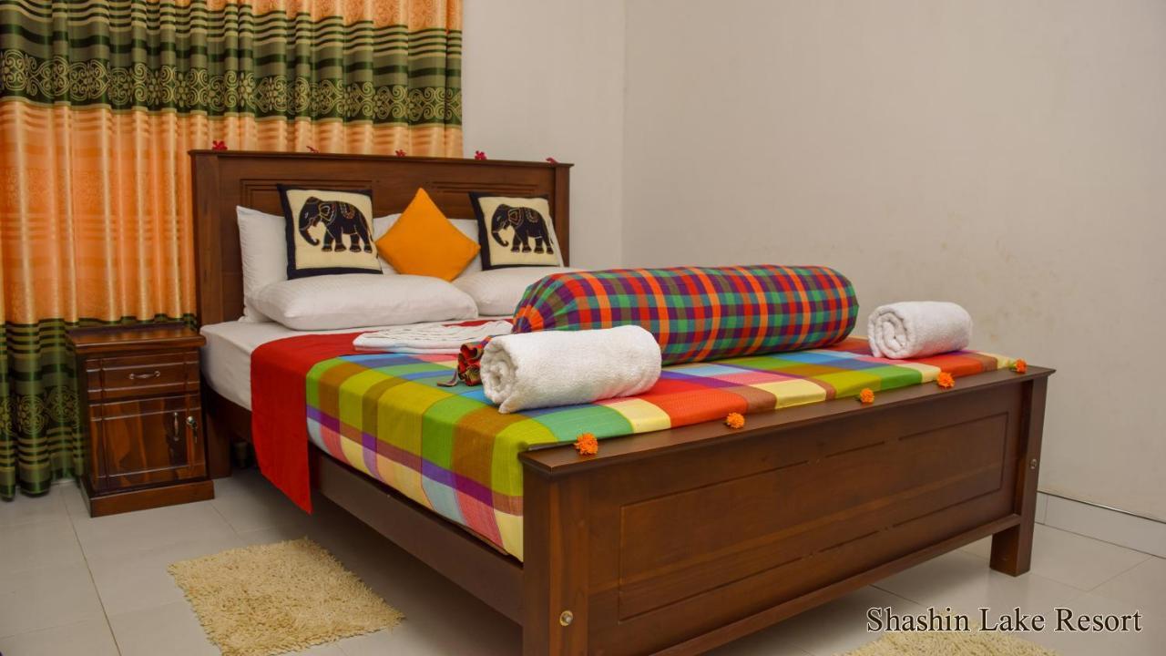 Shashin Lake Resort Dambulla Extérieur photo