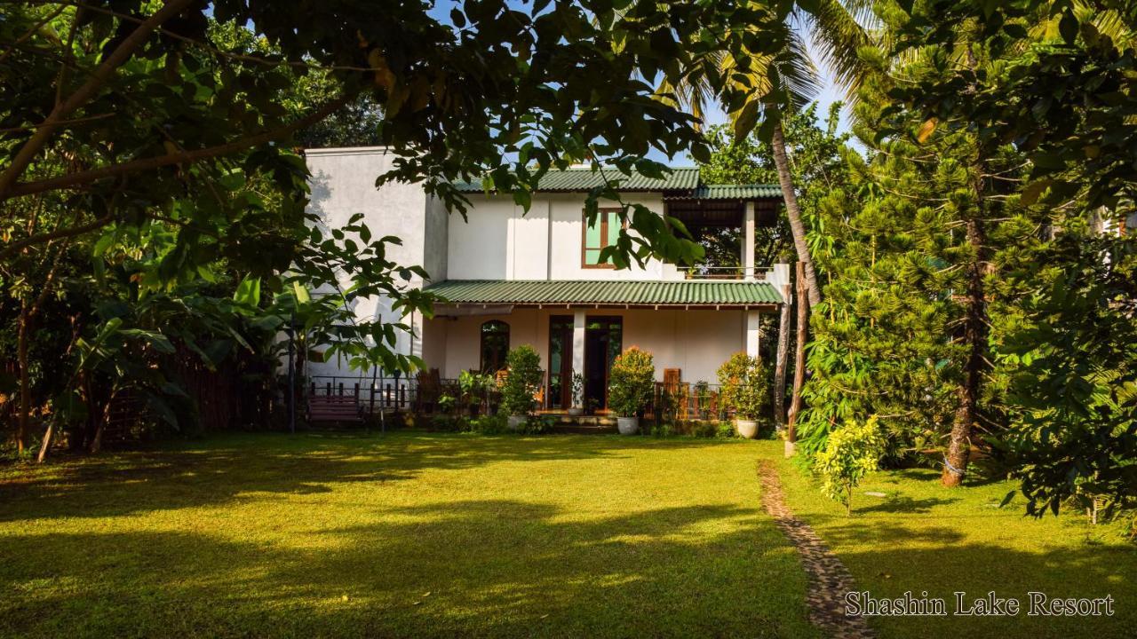 Shashin Lake Resort Dambulla Extérieur photo